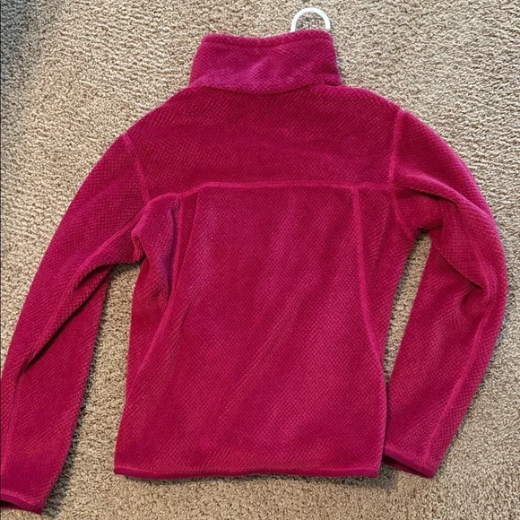 Patagonia Women's pink Fleece pullover - Picture 3 of 3